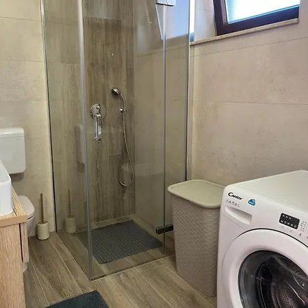 Apartment Doraj